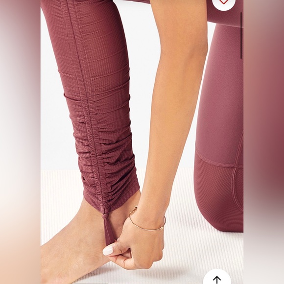 Fabletics Dark Rouge Foldover leggings - Picture 9 of 15
